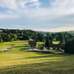 V Podkrkonosi- Oto, Prade
